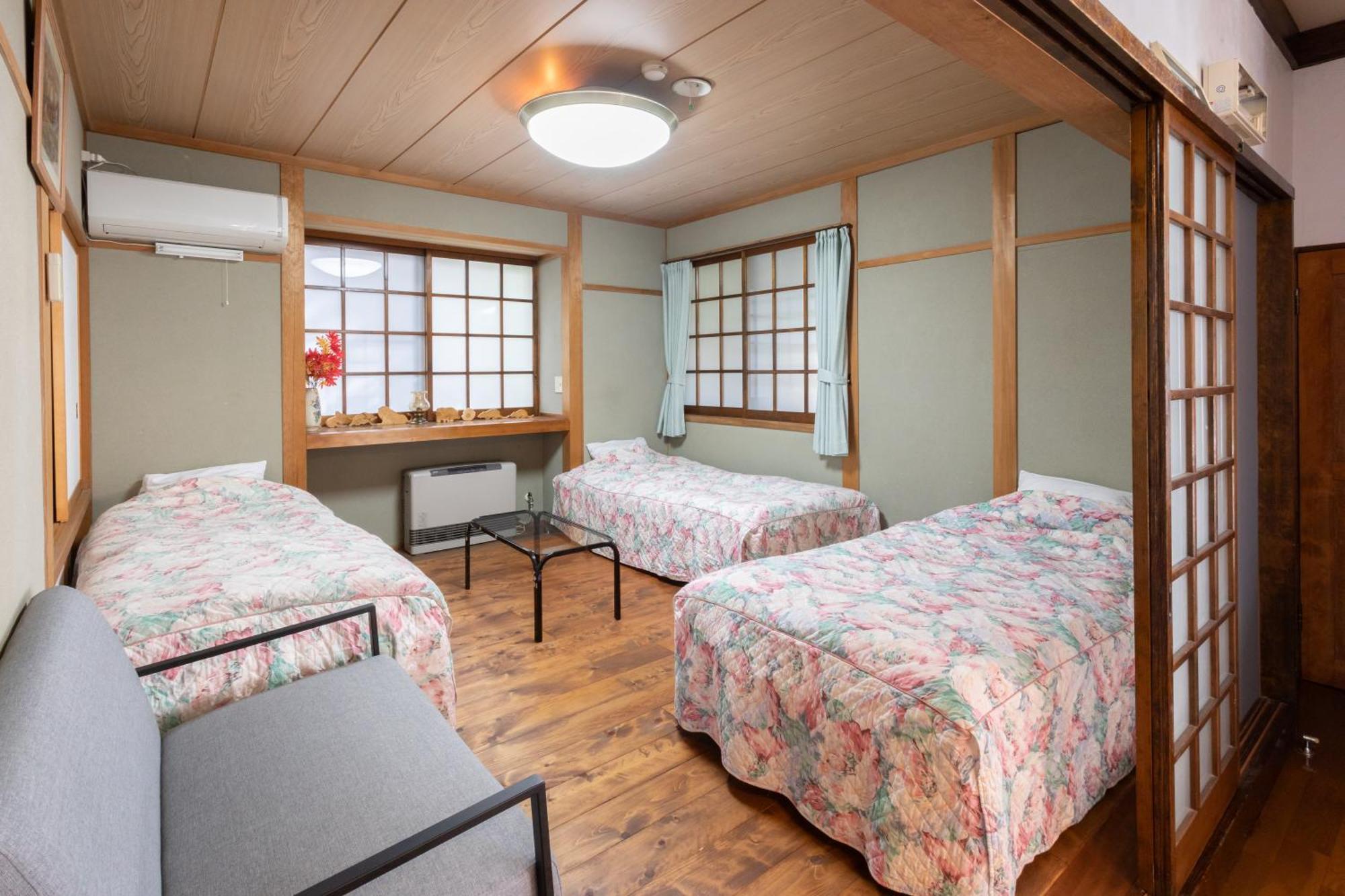 Pension Eastmountain Hakuba Esterno foto